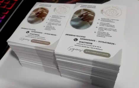 Volantes 1/4 de carta de 10,5×13,5 cm impresos a todo color en ambas caras con entrega gratuita en Bogotá.